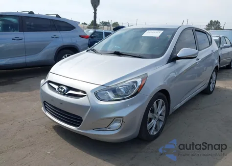 2013 Hyundai Accent Se z USA, uszkodzony, nr VIN KMHCU5AE5DU104471